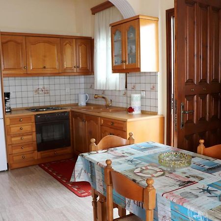 Apartamento El Mar Kómboi Exterior foto