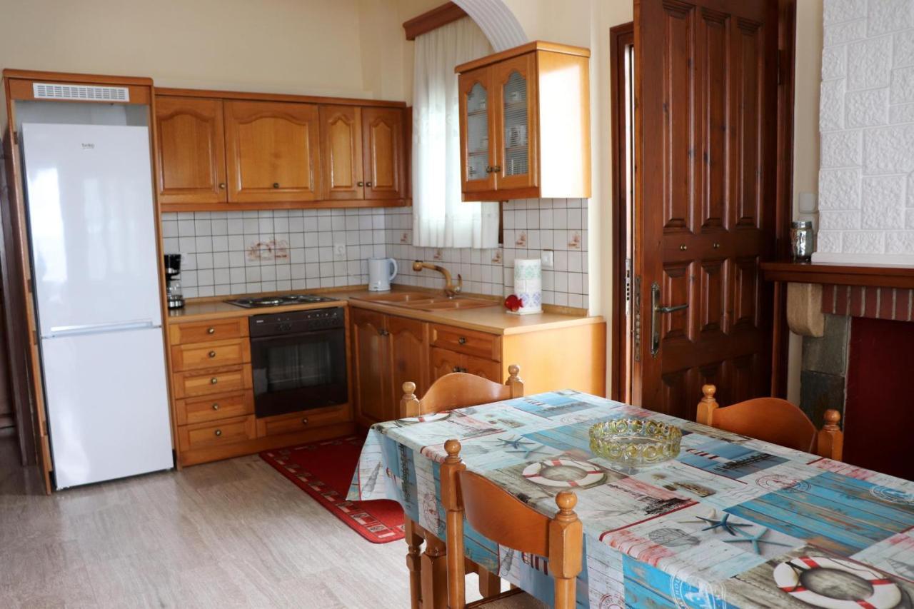 Apartamento El Mar Kómboi Exterior foto
