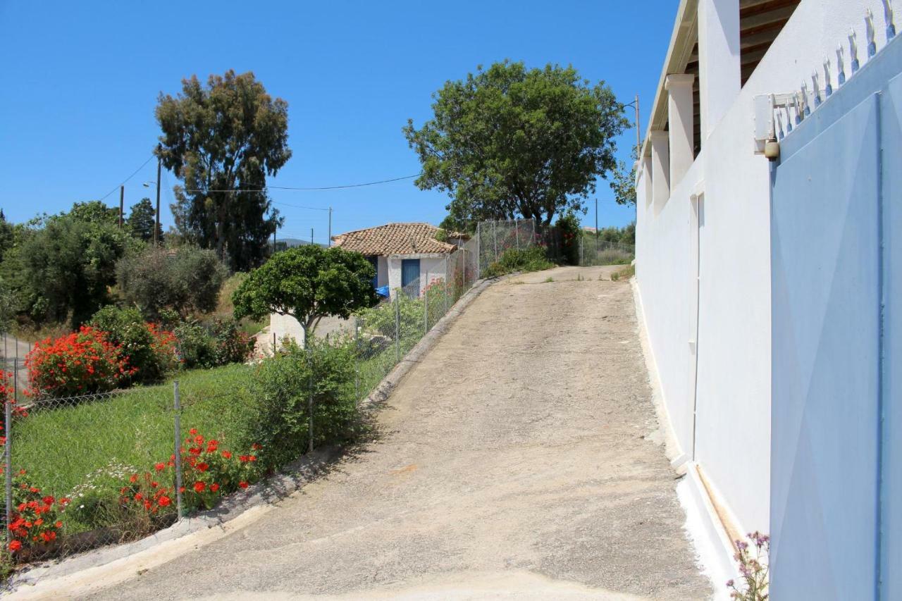 Apartamento El Mar Kómboi Exterior foto