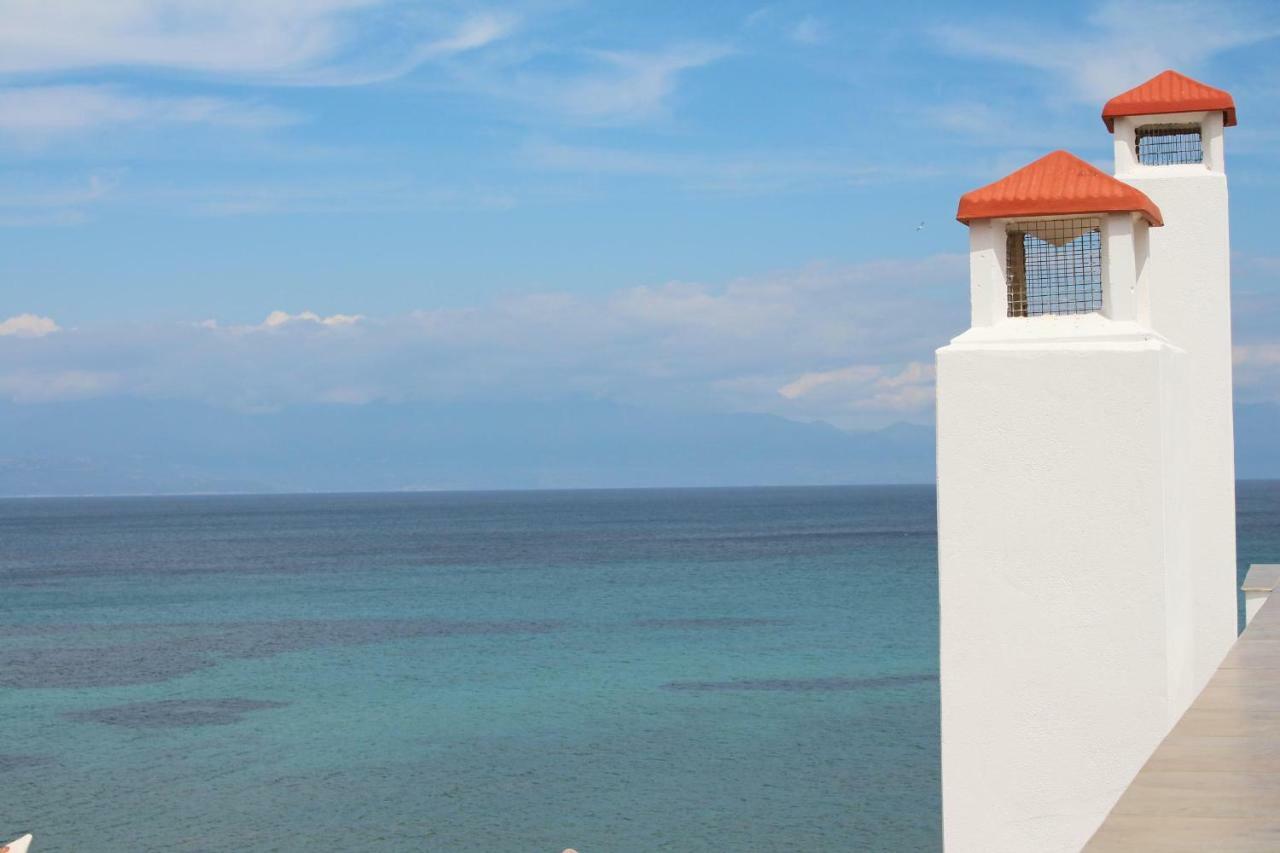 Apartamento El Mar Kómboi Exterior foto