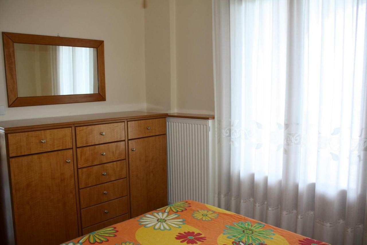Apartamento El Mar Kómboi Exterior foto