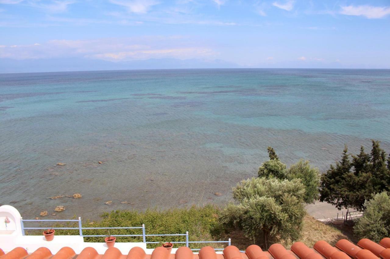 Apartamento El Mar Kómboi Exterior foto